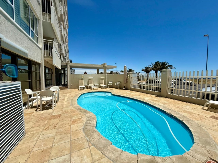 To Let 2 Bedroom Property for Rent in Mouille Point Western Cape